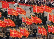 爱游戏体育官方-红色队与绿色队在比赛场上展开激战