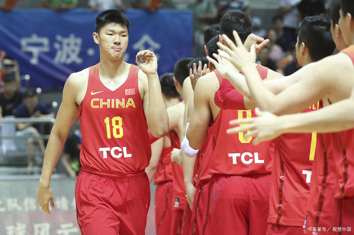 北京男篮对阵大连队，全队备战意志坚定(北京男篮对阵大连队,全队备战意志坚定不移)