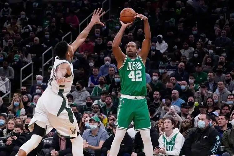 想回欧洲！瓦兰寻求买断合同掘金正说服他留在NBA