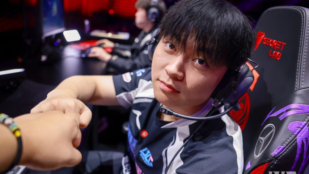 LPL重回第二赛区！BLG3-2险胜FLY，赛后阿Bin放狠话：打进MSI决赛